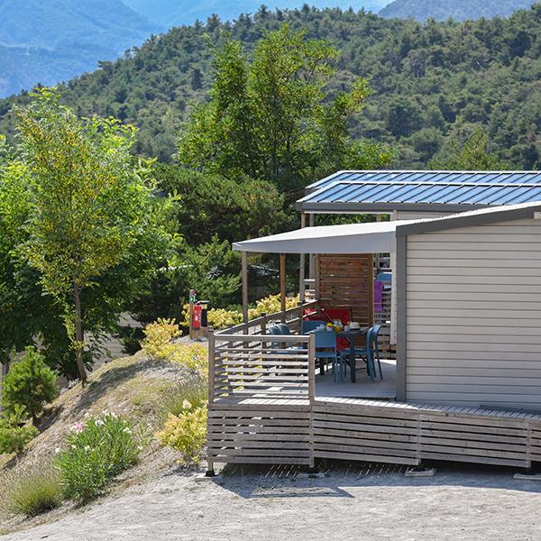 Campsite Baie de la Chapelle Chorges Alpes-du-Sud Lac de Serre-Ponçon