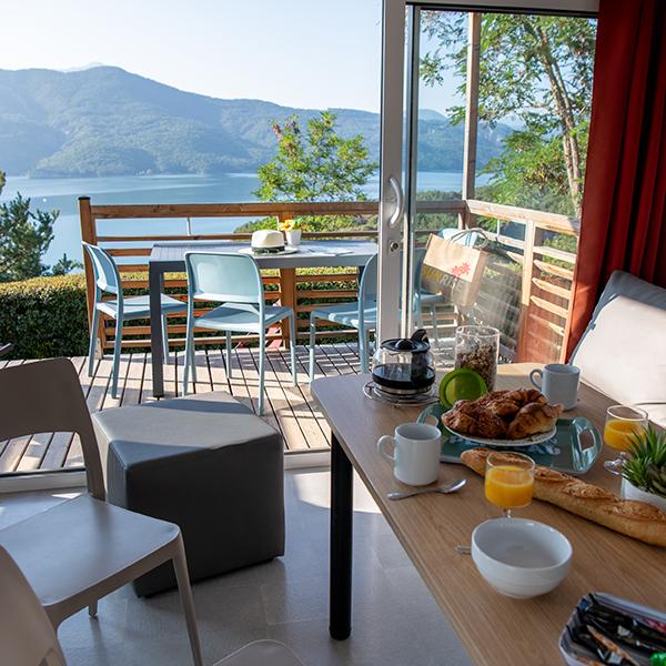 Campsite Baie de la Chapelle Chorges Alpes-du-Sud Lac de Serre-Ponçon