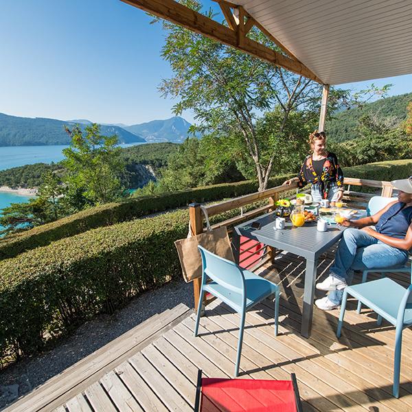 Campsite Baie de la Chapelle Chorges Alpes-du-Sud Lac de Serre-Ponçon