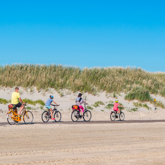 BIKE ON THE BEACH