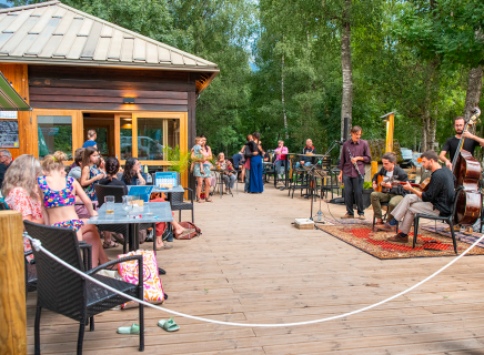 Courounba terrace music