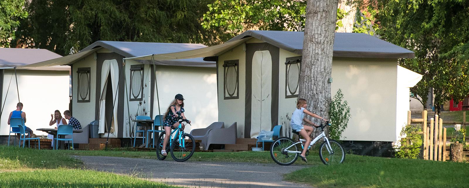 Campsite Les Rives de la Dordogne Domme Nouvelle Aquitaine