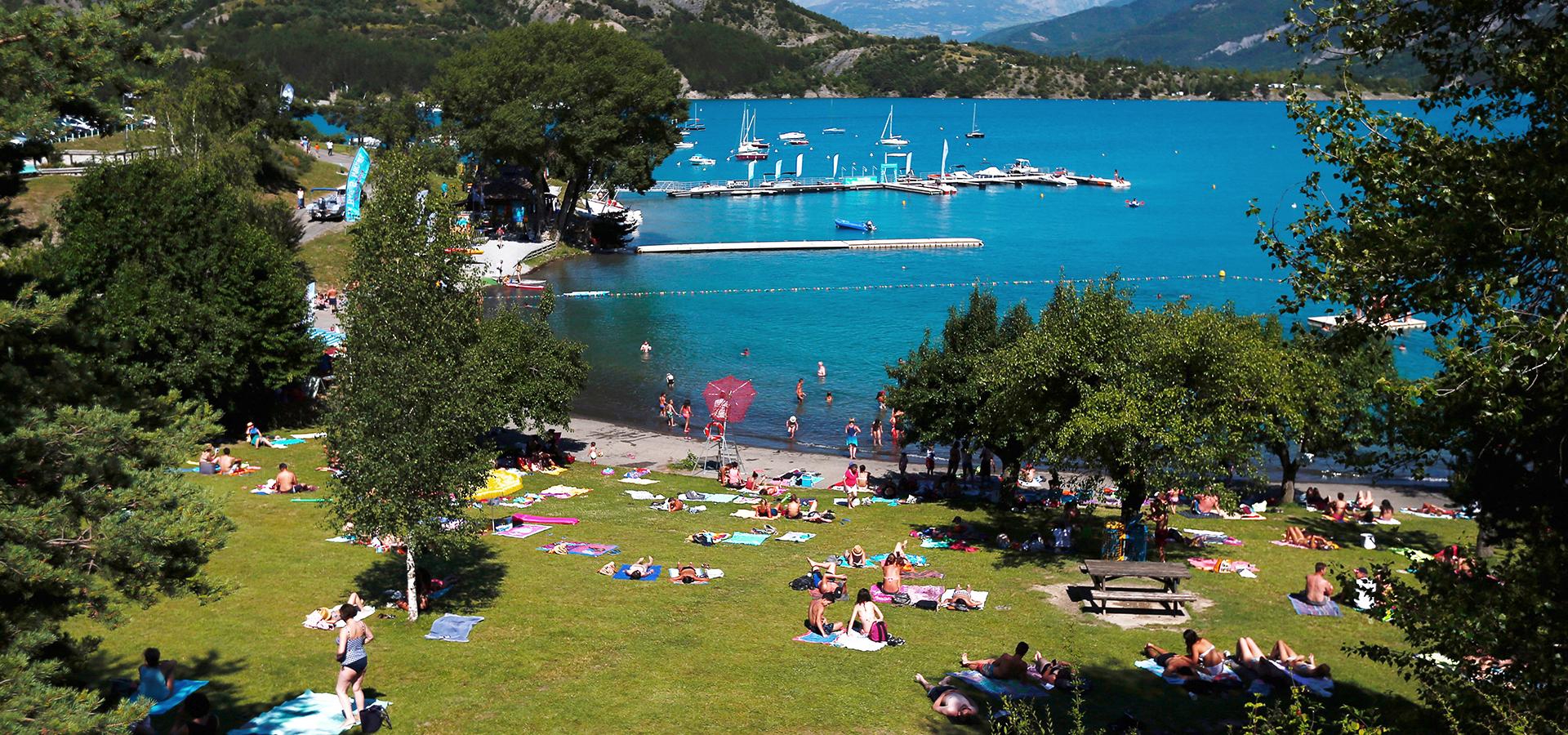 Campsite Baie de la Chapelles Chorges Alpes-du-Sud Lac de Serre-Ponçon